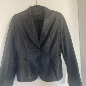 Vintage Women’s Black Leather Jacket/Blazer by Golden Bear made in the USA.